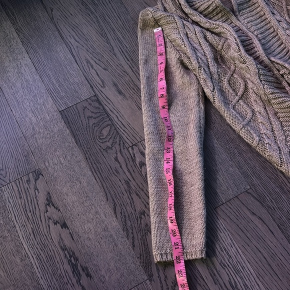 Cleo Beige Elsamanda style  Wool open Cardigan Size Small - Picture 10 of 15